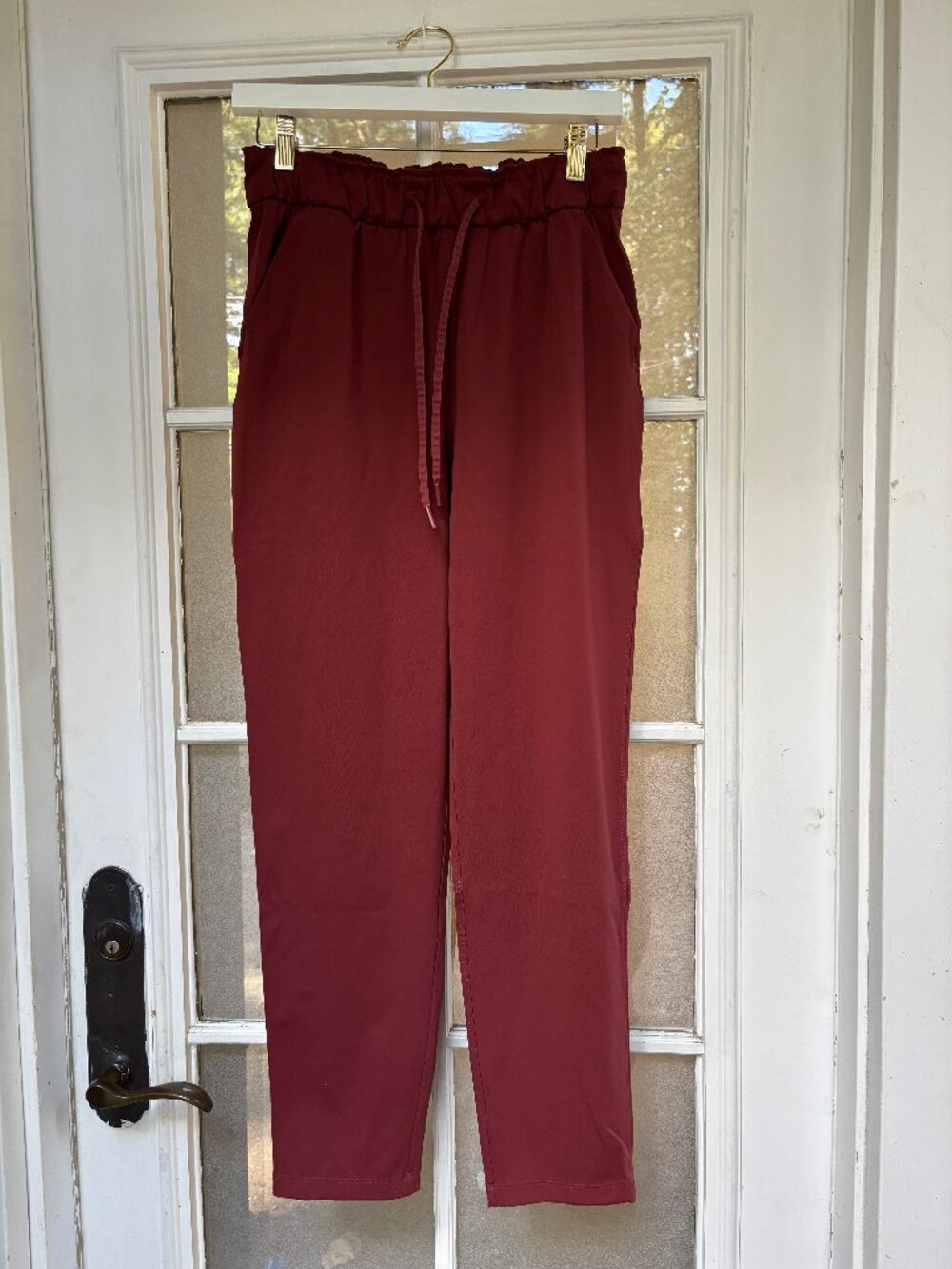 Lululemon Joggers – Size 6 – Chestnut Red – High Rise Drawstring